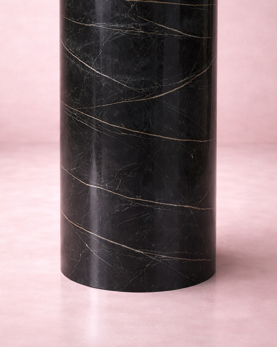 Rod Plinth - View 3