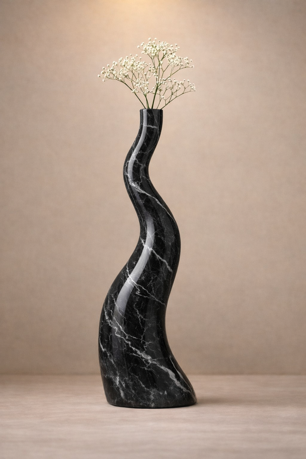Serpentine Flow Vase - Black valeriano