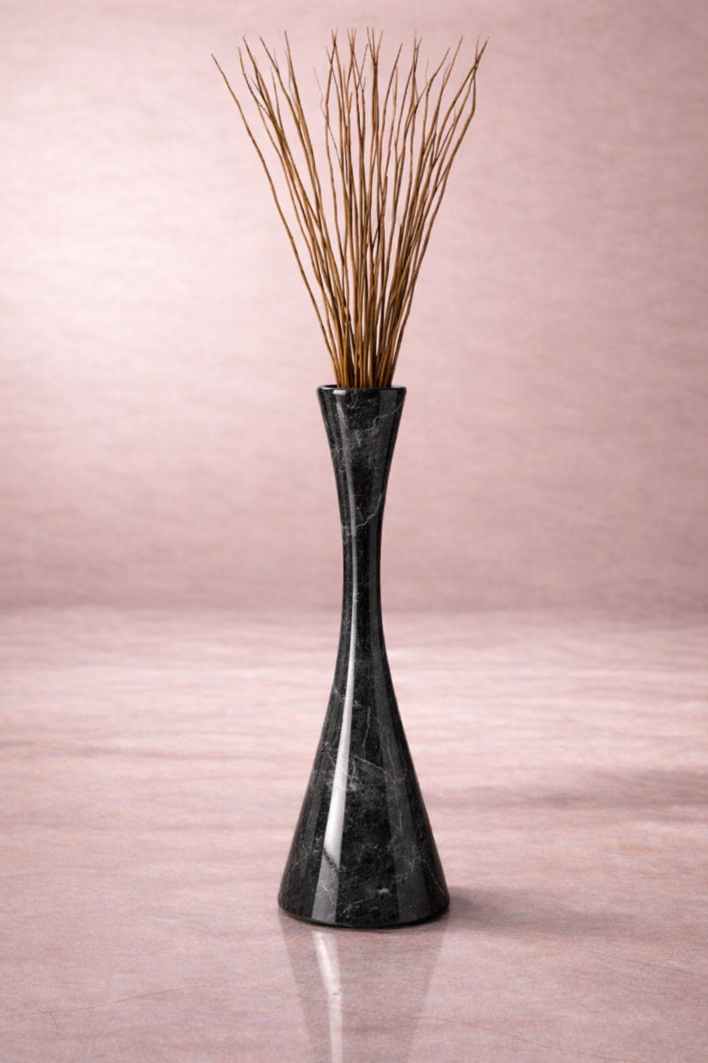 Silva Elegant Spire - Black valeriano