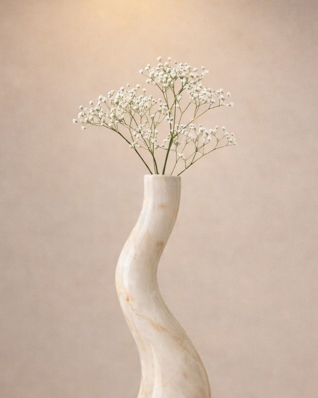 Serpentine Flow Vase - View 3