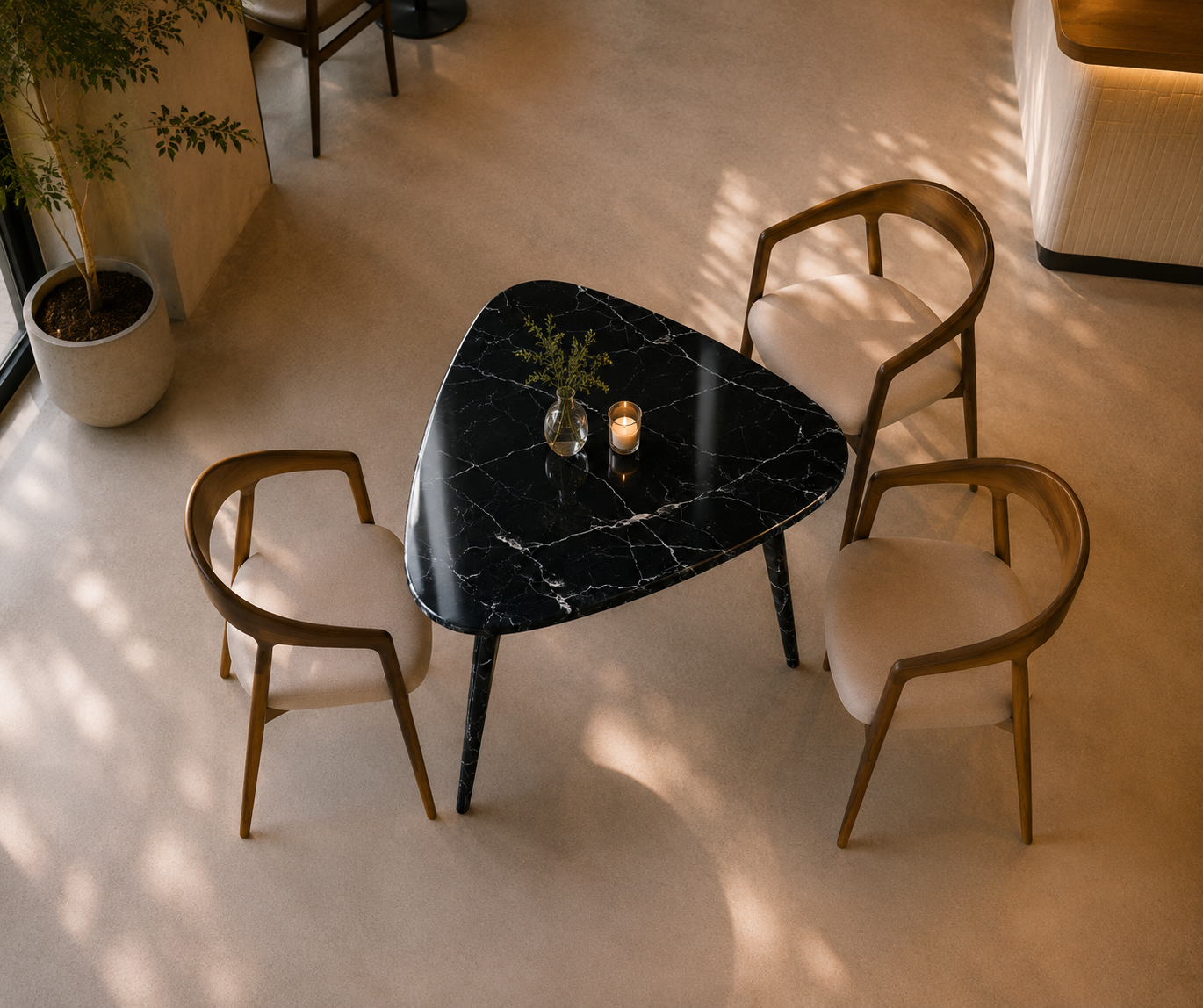 Novara Triangle Table - Nero Imperia