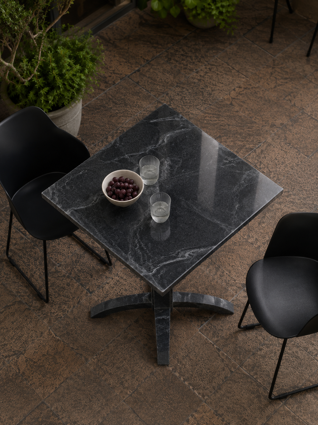 Lucentis Bistro Table - Black valeriano