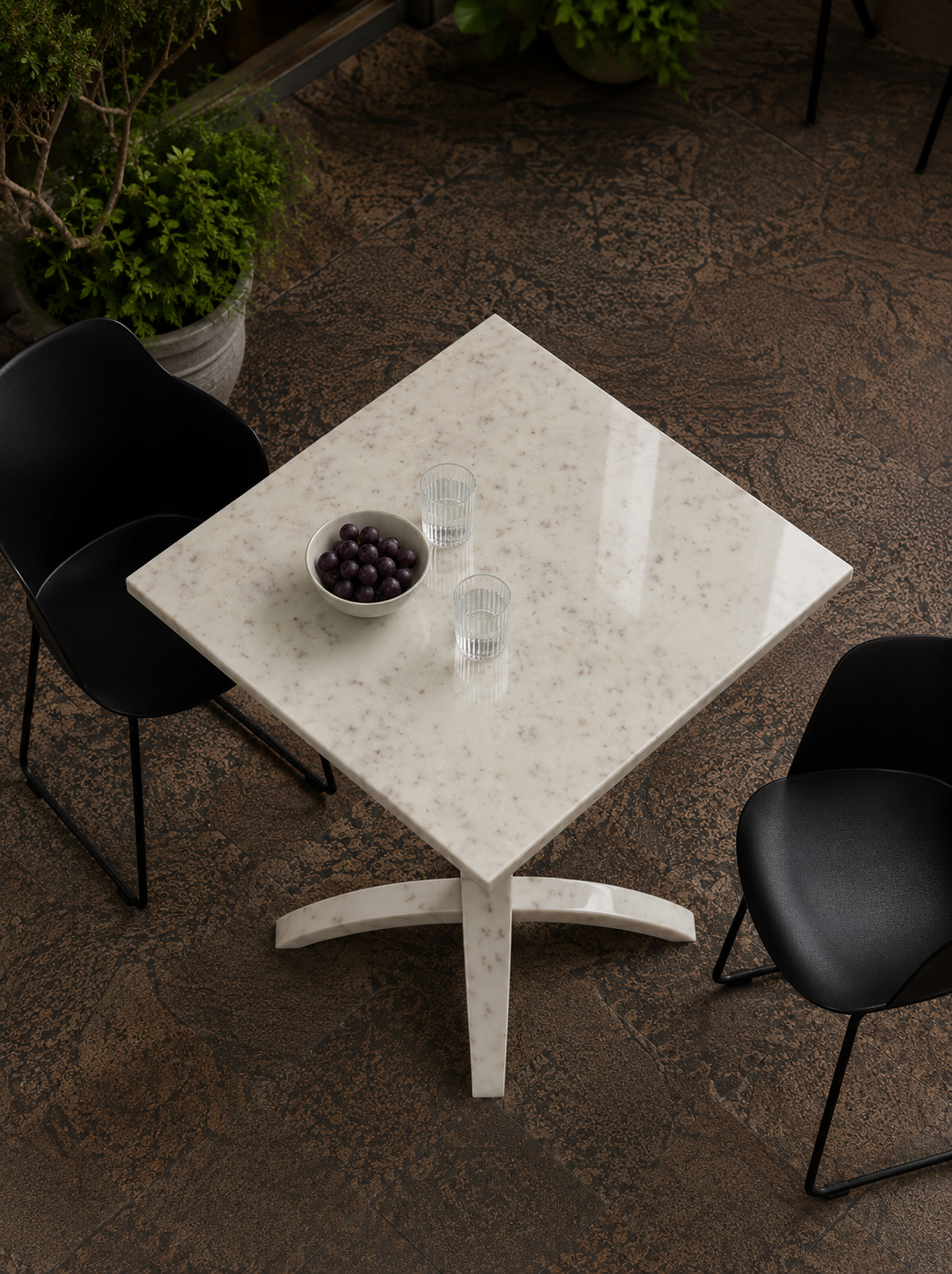 Lucentis Bistro Table - Oro Bansarino